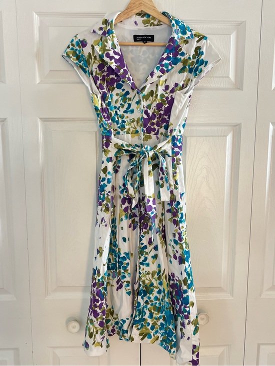 Jones New York Dresses & Skirts - Jones New York White Midi Shirt Dress with Teal and Purple Floral Print